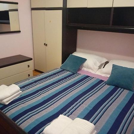 Вилла House Divna Valbandon Экстерьер фото