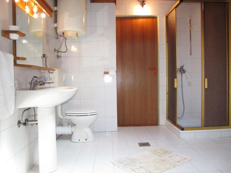 Вилла House Divna Valbandon Экстерьер фото